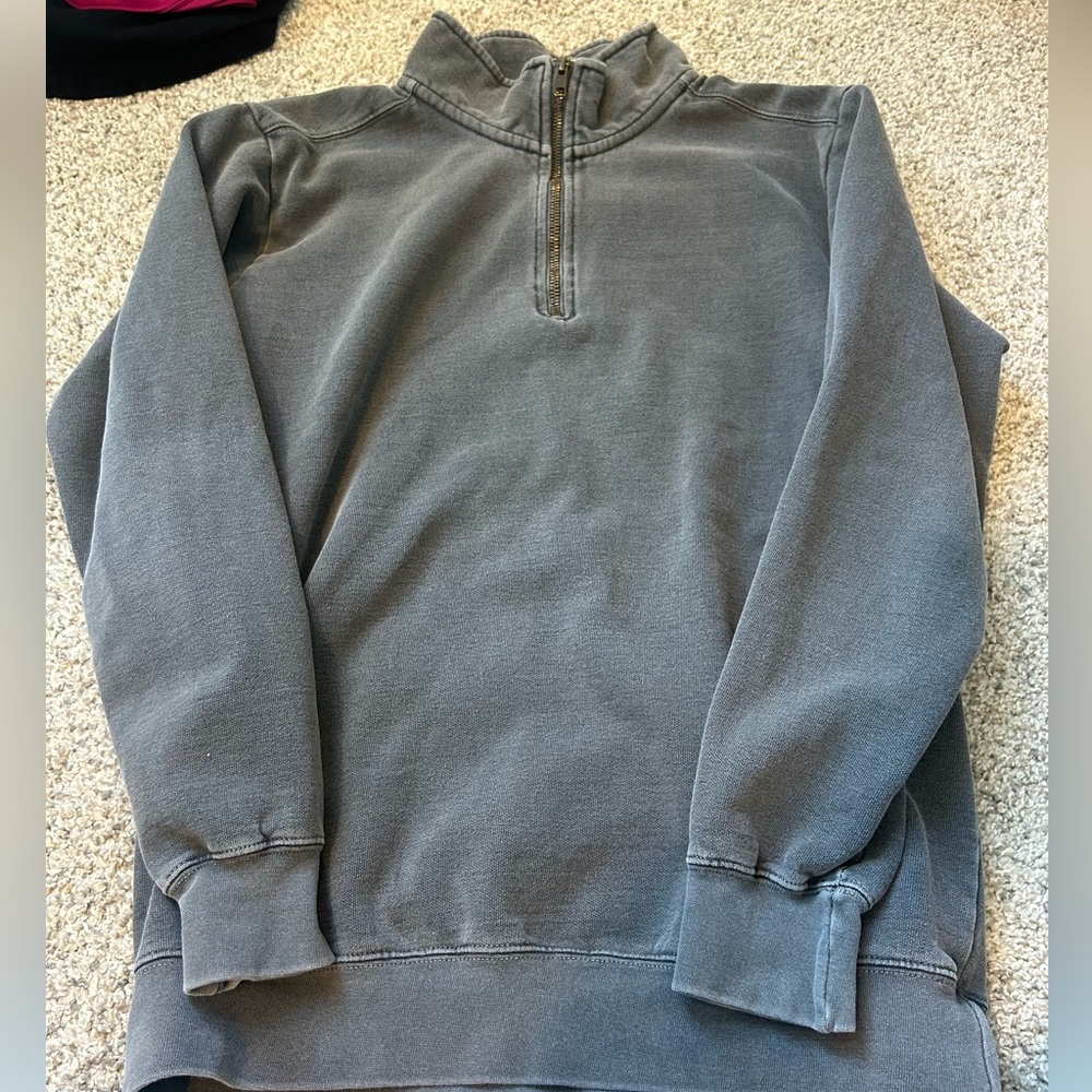 comfort colors grey 1/4 zip sweatshirt size small